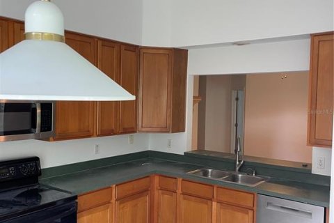 Townhouse in Orlando, Florida 3 bedrooms, 141.21 sq.m. № 2112090 - photo 14