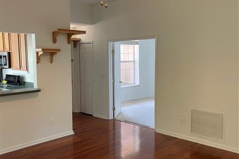 Townhouse in Orlando, Florida 3 bedrooms, 141.21 sq.m. № 2112090 - photo 10