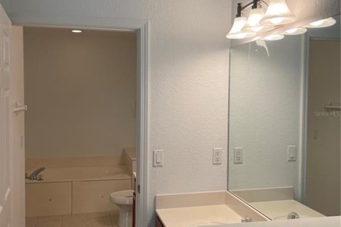 Townhouse in Orlando, Florida 3 bedrooms, 141.21 sq.m. № 2112090 - photo 19