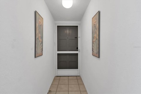 Condo in New Port Richey, Florida, 2 bedrooms  № 1125493 - photo 27
