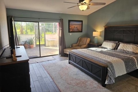 House in Bradenton, Florida 2 bedrooms, 146.14 sq.m. № 2214434 - photo 19