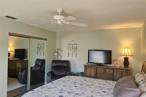 House in Bradenton, Florida 2 bedrooms, 146.14 sq.m. № 2214434 - photo 29