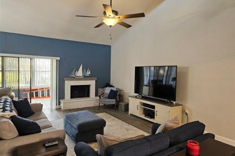 House in Bradenton, Florida 2 bedrooms, 146.14 sq.m. № 2214434 - photo 7