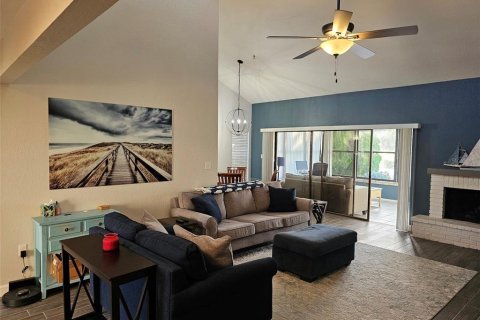 House in Bradenton, Florida 2 bedrooms, 146.14 sq.m. № 2214434 - photo 6