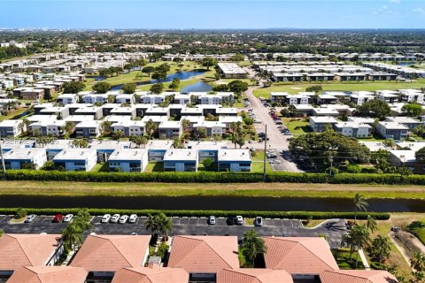 Condo in Delray Beach, Florida, 2 bedrooms  № 2007150 - photo 28