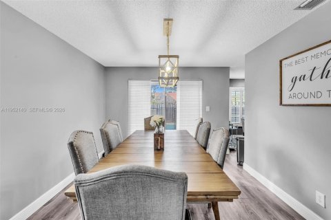 Villa ou maison à vendre à Davie, Floride: 4 chambres, 228.73 m2 № 2009048 - photo 8