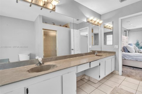 Villa ou maison à vendre à Davie, Floride: 4 chambres, 228.73 m2 № 2009048 - photo 23