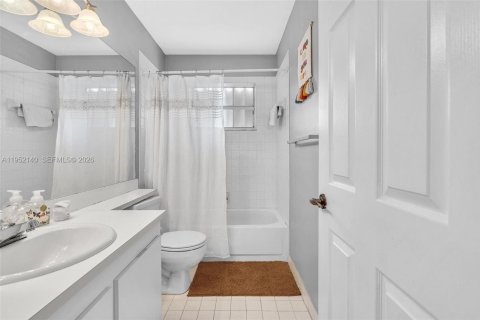 Villa ou maison à vendre à Davie, Floride: 4 chambres, 228.73 m2 № 2009048 - photo 15