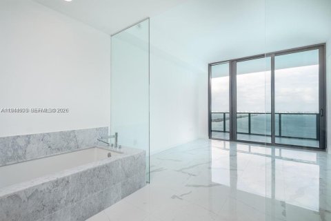 Copropriété à louer à Miami, Floride: 4 chambres, 173.82 m2 № 2001346 - photo 6