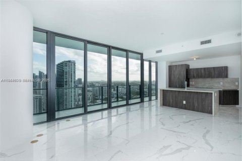 Copropriété à louer à Miami, Floride: 4 chambres, 173.82 m2 № 2001346 - photo 2