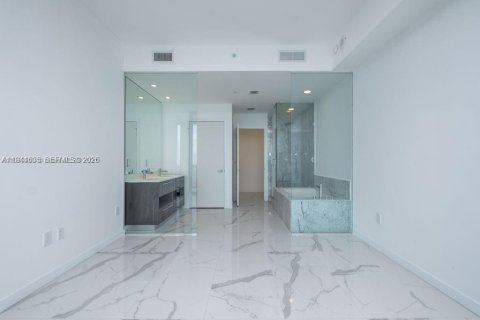 Copropriété à louer à Miami, Floride: 4 chambres, 173.82 m2 № 2001346 - photo 3