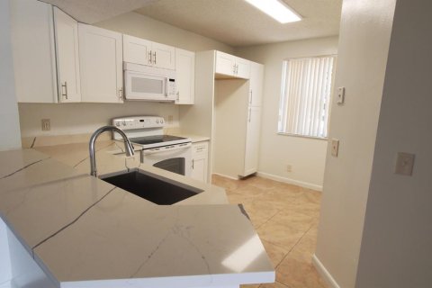 Copropriété à louer à Coral Springs, Floride: 1 chambre, 68.1 m2 № 2350779 - photo 7