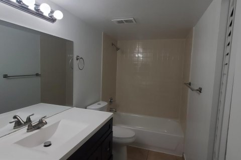 Copropriété à louer à Coral Springs, Floride: 1 chambre, 68.1 m2 № 2350779 - photo 10