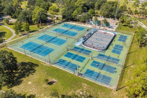 Villa ou maison à vendre à Tampa, Floride: 3 chambres, 85.1 m2 № 2406972 - photo 9