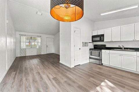 Villa ou maison à vendre à Tampa, Floride: 3 chambres, 85.1 m2 № 2406972 - photo 20