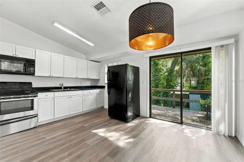 Villa ou maison à vendre à Tampa, Floride: 3 chambres, 85.1 m2 № 2406972 - photo 22