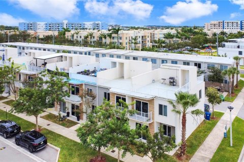 Adosado en venta en Homestead, Florida, 4 dormitorios, 129.88 m2 № 2016182 - foto 29