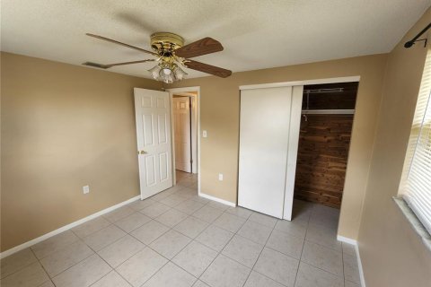 Casa en alquiler en Holiday, Florida, 2 dormitorios, 102.19 m2 № 2116452 - foto 11