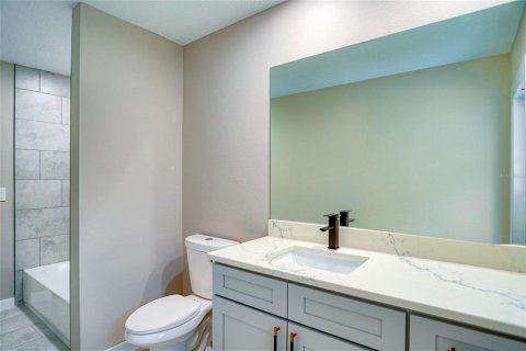 Casa en venta en Orlando, Florida, 4 dormitorios, 208.1 m2 № 1798624 - foto 15