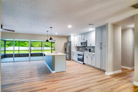 Casa en venta en Orlando, Florida, 4 dormitorios, 208.1 m2 № 1798624 - foto 3