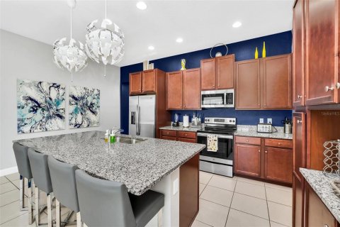 House in Davenport, Florida 4 bedrooms, 194.54 sq.m. № 1901866 - photo 8