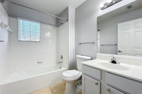Купить кондоминиум в Киссимми, Флорида 10 комнат, 136.57м2, № 1907097 - фото 18