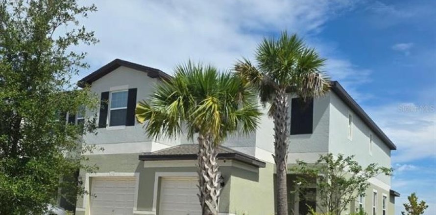 Townhouse in San Antonio, Florida 2 bedrooms, 143.16 sq.m. № 1903821
