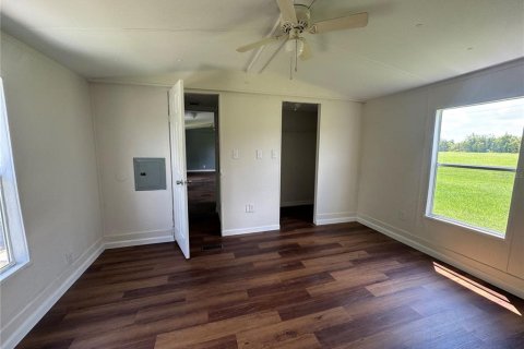 Apartamento en alquiler en Dover, Florida, 3 dormitorios, 92.9 m2 № 1917346 - foto 10