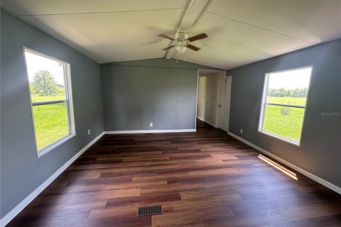 Apartamento en alquiler en Dover, Florida, 3 dormitorios, 92.9 m2 № 1917346 - foto 4