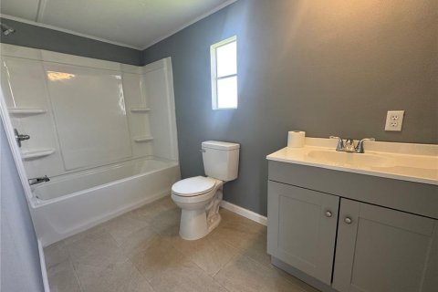 Apartamento en alquiler en Dover, Florida, 3 dormitorios, 92.9 m2 № 1917346 - foto 8