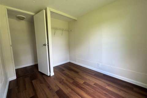 Apartamento en alquiler en Dover, Florida, 3 dormitorios, 92.9 m2 № 1917346 - foto 12