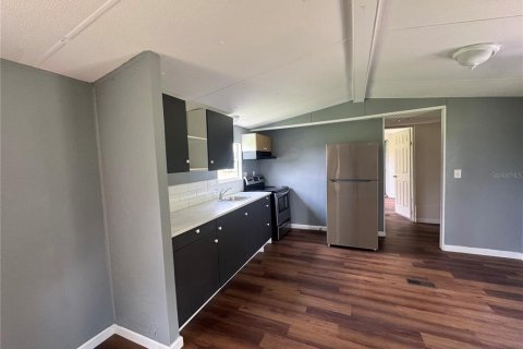 Apartamento en alquiler en Dover, Florida, 3 dormitorios, 92.9 m2 № 1917346 - foto 6