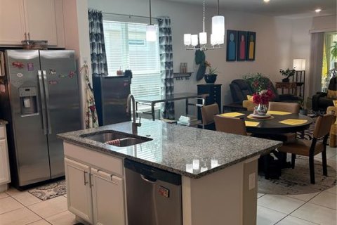House in Kissimmee, Florida 2 bedrooms, 146.51 sq.m. № 2103838 - photo 3