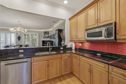 Adosado en venta en Saint Petersburg, Florida, 3 dormitorios, 273.32 m2 № 2126914 - foto 15