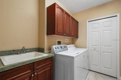 Copropriété à louer à Orlando, Floride: 2 chambres, 169.45 m2 № 2413878 - photo 17