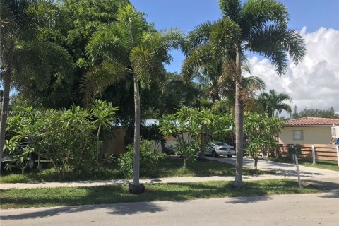 Casa en venta en Deerfield Beach, Florida, 2 dormitorios, 109.81 m2 № 1941629 - foto 5