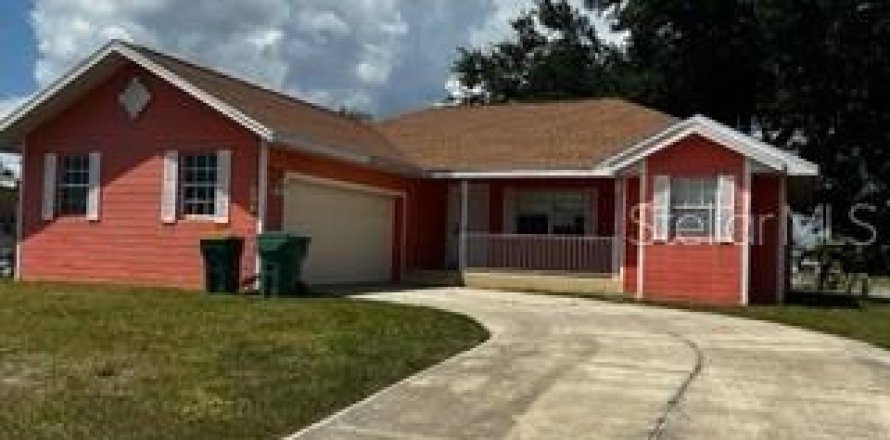 Villa ou maison à Port Charlotte, Floride 3 chambres, 137.77 m2 № 2228243