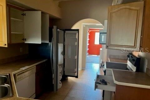 Villa ou maison à vendre à Port Charlotte, Floride: 3 chambres, 137.77 m2 № 2228243 - photo 4