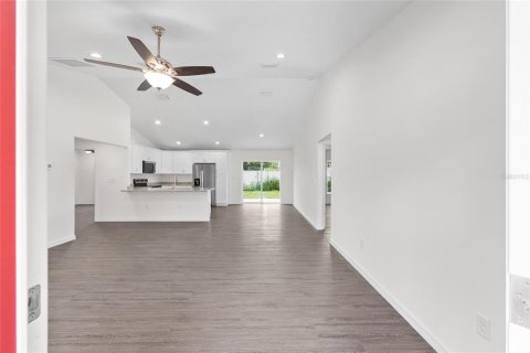 House in Dunnellon, Florida 3 bedrooms, 134.62 sq.m. № 2394423 - photo 9