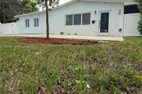 Casa en Hollywood, Florida 3 dormitorios, 143.91 m2 № 2008819