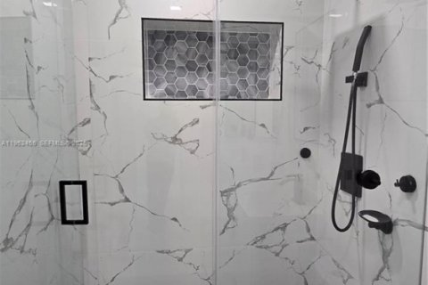 Casa en alquiler en Hollywood, Florida, 3 dormitorios, 143.91 m2 № 2008819 - foto 19