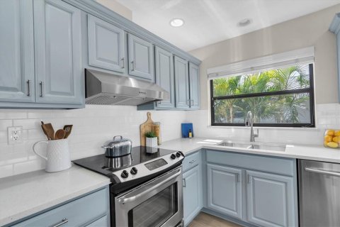 Villa ou maison à vendre à Palm Harbor, Floride: 3 chambres, 161 m2 № 2223291 - photo 16