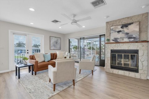 Villa ou maison à vendre à Palm Harbor, Floride: 3 chambres, 161 m2 № 2223291 - photo 9