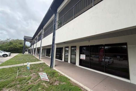 Propiedad comercial en venta en Tampa, Florida, 2184.32 m2 № 2226525 - foto 5