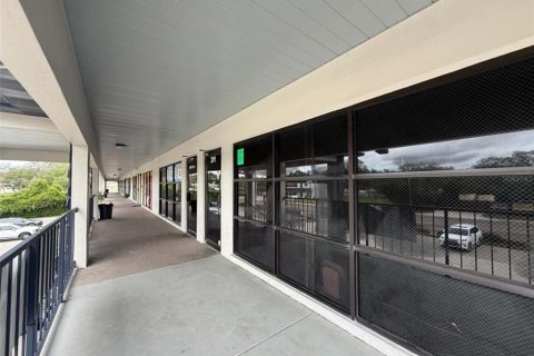 Propiedad comercial en venta en Tampa, Florida, 2184.32 m2 № 2226525 - foto 10