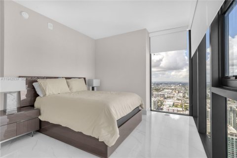 Condo in Miami, Florida, 4 bedrooms  № 1999436 - photo 25