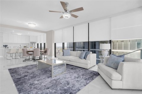 Condo in Miami, Florida, 4 bedrooms  № 1999436 - photo 8