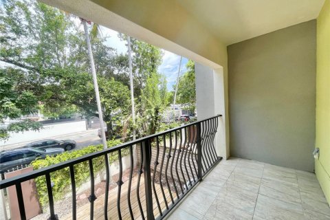 Touwnhouse à vendre à Miami, Floride: 2 chambres, 132.39 m2 № 1957800 - photo 26