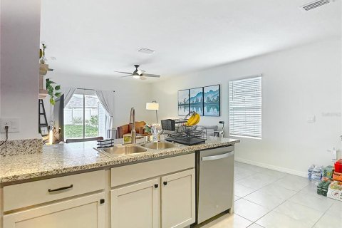 House in Wesley Chapel, Florida 3 bedrooms, 141.03 sq.m. № 1803660 - photo 14