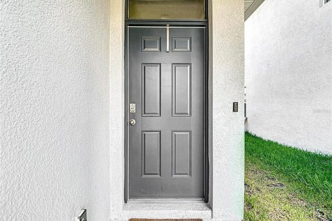 House in Wesley Chapel, Florida 3 bedrooms, 141.03 sq.m. № 1803660 - photo 3